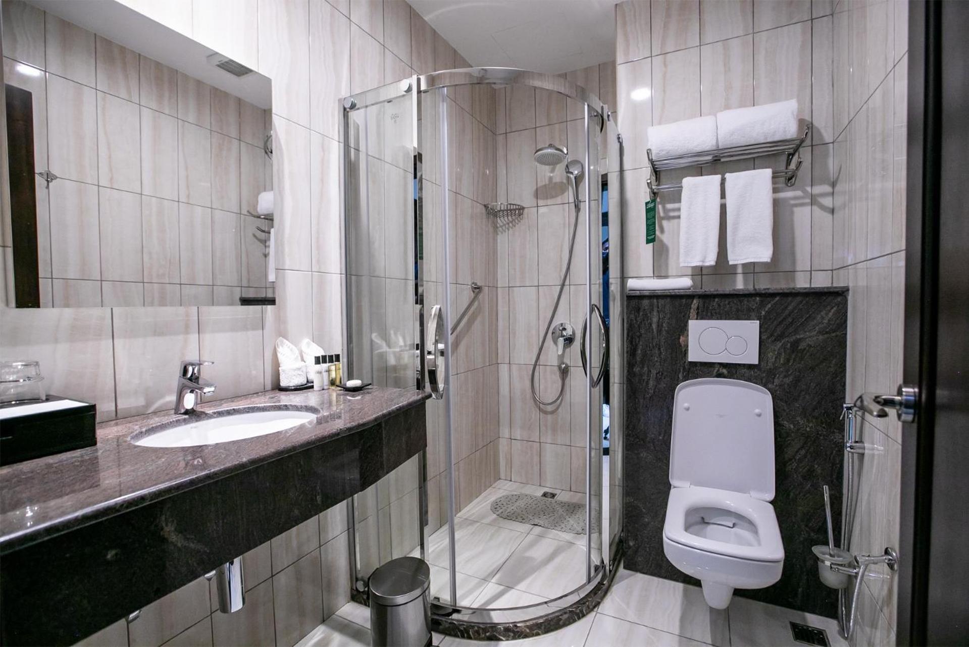 The Athena 4* Kampala